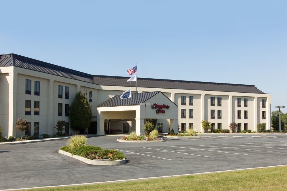 Larkspur Landing Carlisle Hotel Exterior photo